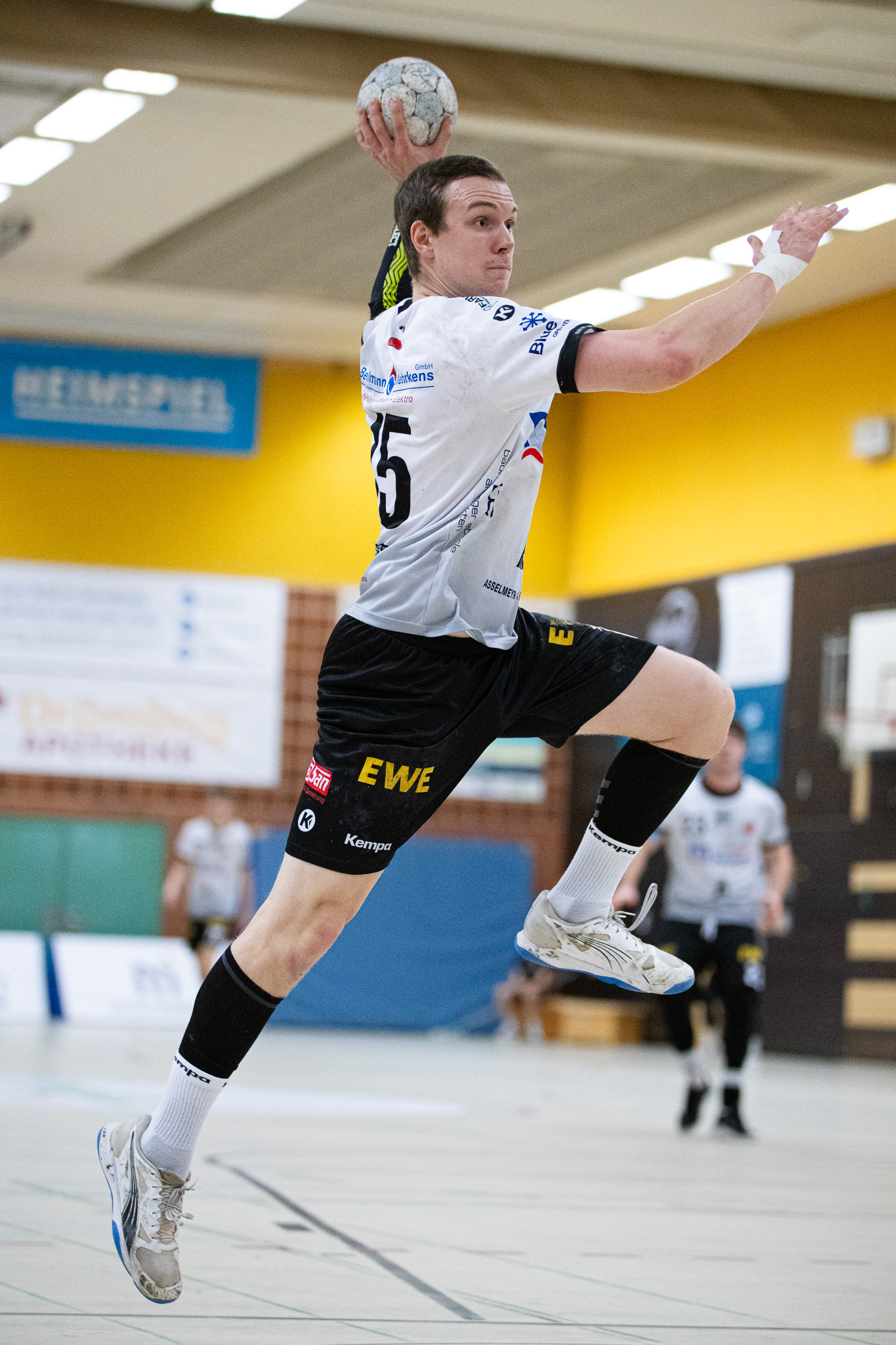 „Beckys Patrouille“ feiert 29:33-Auswärtssieg zum Jahresende