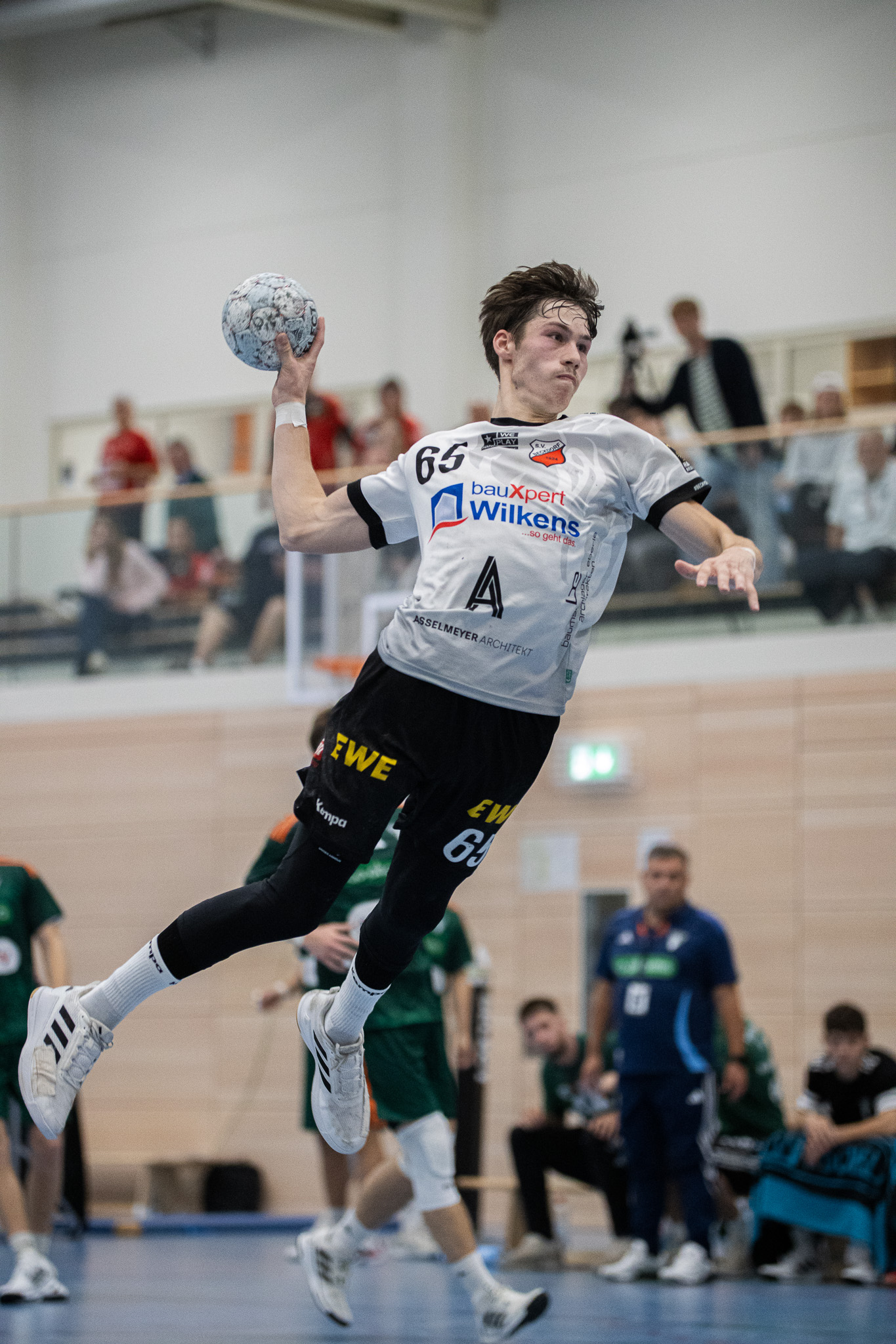 SV Beckdorf verlängert mit Linksaußen Paul Pöhls bis 2028